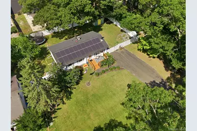 211 Hampton Avenue, Mastic, NY 11950 - Photo 28