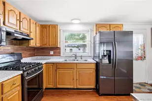 211 Hampton Ave, Mastic, NY 11950 - Photo 14