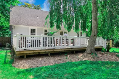353 S Country Road, Brookhaven, NY 11719 - Photo 36