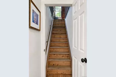 353 S Country Road, Brookhaven, NY 11719 - Photo 24