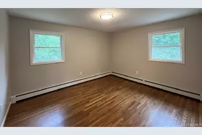32 Hickman Drive, Hopewell Junction, NY 12533 - Photo 8