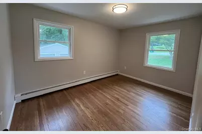 32 Hickman Drive, Hopewell Junction, NY 12533 - Photo 10