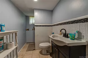 40 Rockland Ave, West Babylon, NY 11704 - Photo 18