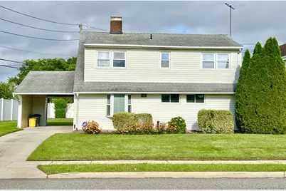 471 Division, Hicksville, NY 11801 - Photo 1