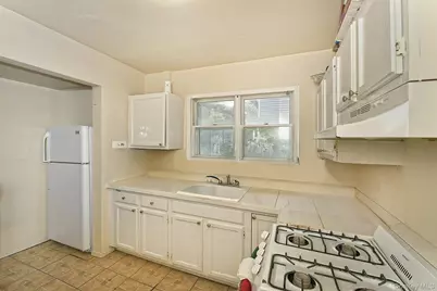 87 Olive Street, Huntington Station, NY 11746 - Photo 10