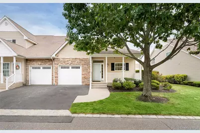 7 Pond Circle, Mount Sinai, NY 11766 - Photo 2