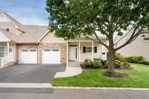 7 Pond Cir, Mount Sinai, NY 11766 - Photo 2