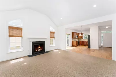 7 Pond Circle, Mount Sinai, NY 11766 - Photo 16