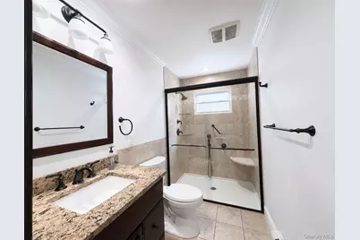 40 Edgewood Road First Floor Unit#1, Port Washington, NY 11050 - Photo 10