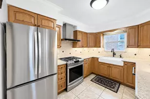 40 Edgewood Rd, Port Washington, NY 11050 - Photo 4