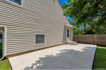 23 Riviera Drive, Smithtown, NY 11787 - Photo 18