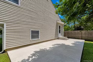 23 Riviera Dr, Smithtown, NY 11787 - Photo 18