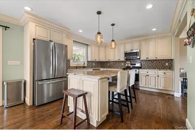 23 Cambridge Avenue, Bethpage, NY 11714 - Photo 12
