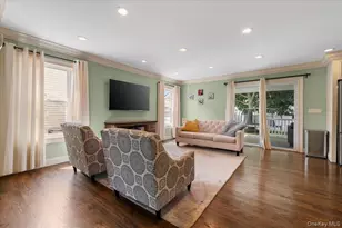23 Cambridge Ave, Bethpage, NY 11714 - Photo 6