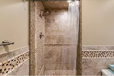 23 Cambridge Avenue, Bethpage, NY 11714 - Photo 20