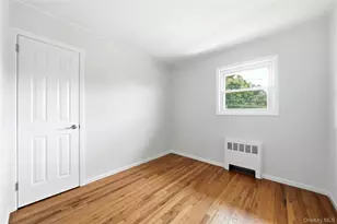 14 Oak Dr, Plainview, NY 11803 - Photo 16