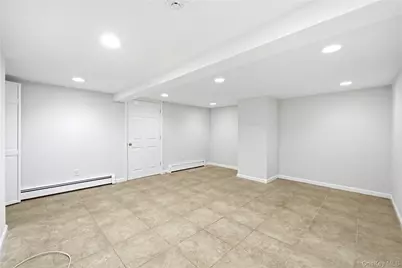 14 Oak Drive, Plainview, NY 11803 - Photo 26