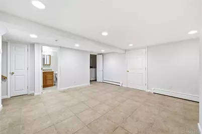 14 Oak Drive, Plainview, NY 11803 - Photo 28