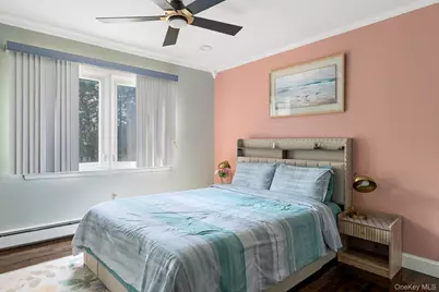1 Whispering Court, Dix Hills, NY 11746 - Photo 20