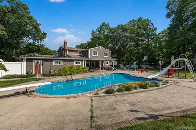 1 Whispering Court, Dix Hills, NY 11746 - Photo 2