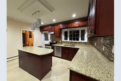 23 Wooleys Lane, Great Neck, NY 11023 - Photo 6