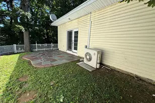 23 Wooleys Ln, Great Neck, NY 11023 - Photo 30