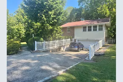 23 Wooleys Lane, Great Neck, NY 11023 - Photo 22