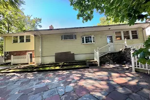 23 Wooleys Ln, Great Neck, NY 11023 - Photo 28