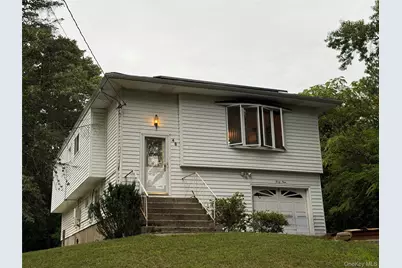 49 Midvale Avenue, Farmingville, NY 11738 - Photo 2