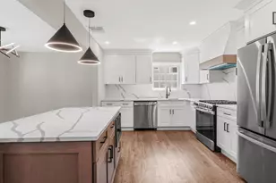250 Lakeshore Blvd, Massapequa Park, NY 11762 - Photo 2