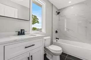 250 Lakeshore Blvd, Massapequa Park, NY 11762 - Photo 12