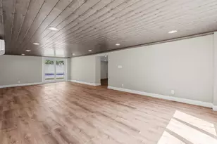 250 Lakeshore Blvd, Massapequa Park, NY 11762 - Photo 20