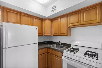201 Ravine Avenue #7P, Yonkers, NY 10701 - Photo 1