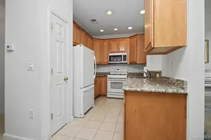 1113 Balsam Dr, New Windsor, NY 12553 - Photo 8
