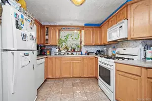 13 Ogden St, Middletown, NY 10940 - Photo 4