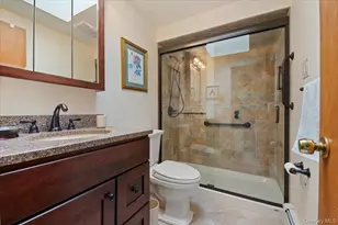 11 Hastings Ln, Hicksville, NY 11801 - Photo 16