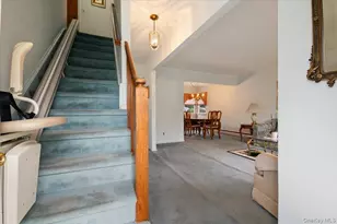 11 Hastings Ln, Hicksville, NY 11801 - Photo 2
