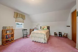 11 Hastings Ln, Hicksville, NY 11801 - Photo 18
