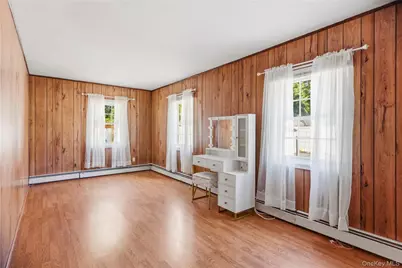 91 Spruce Avenue, West Islip, NY 11795 - Photo 14