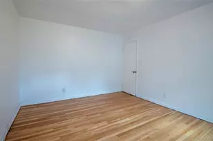 225-24 Manor Rd, Queens Village, NY 11427 - Photo 10
