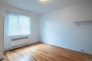 225-24 Manor Rd, Queens Village, NY 11427 - Photo 12