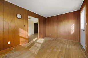 2 McLeod St, Massapequa Park, NY 11762 - Photo 6