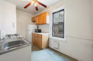163rd 185 East St, Bronx, NY 10451 - Photo 4
