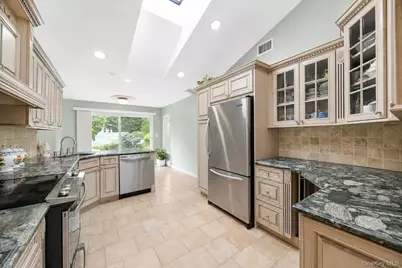 49 Village Drive, Jericho, NY 11753 - Photo 4