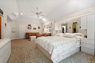 1040 Washington Ave, Plainview, NY 11803 - Photo 34