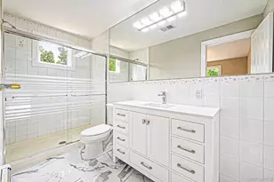 32 Annandale Rd, Commack, NY 11725 - Photo 16