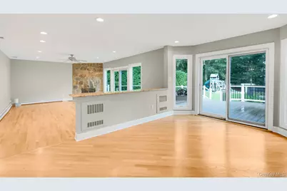 32 Annandale Road, Commack, NY 11725 - Photo 12