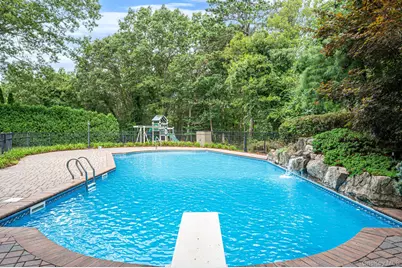32 Annandale Road, Commack, NY 11725 - Photo 44