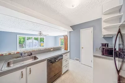92 Parkhill Avenue, Massapequa, NY 11758 - Photo 16