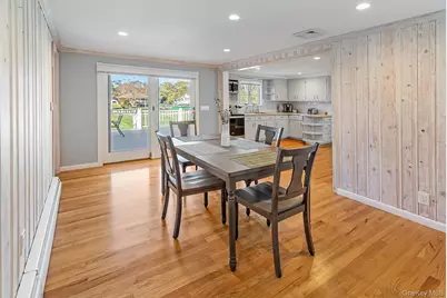 211 Longneck Boulevard, Riverhead, NY 11901 - Photo 4